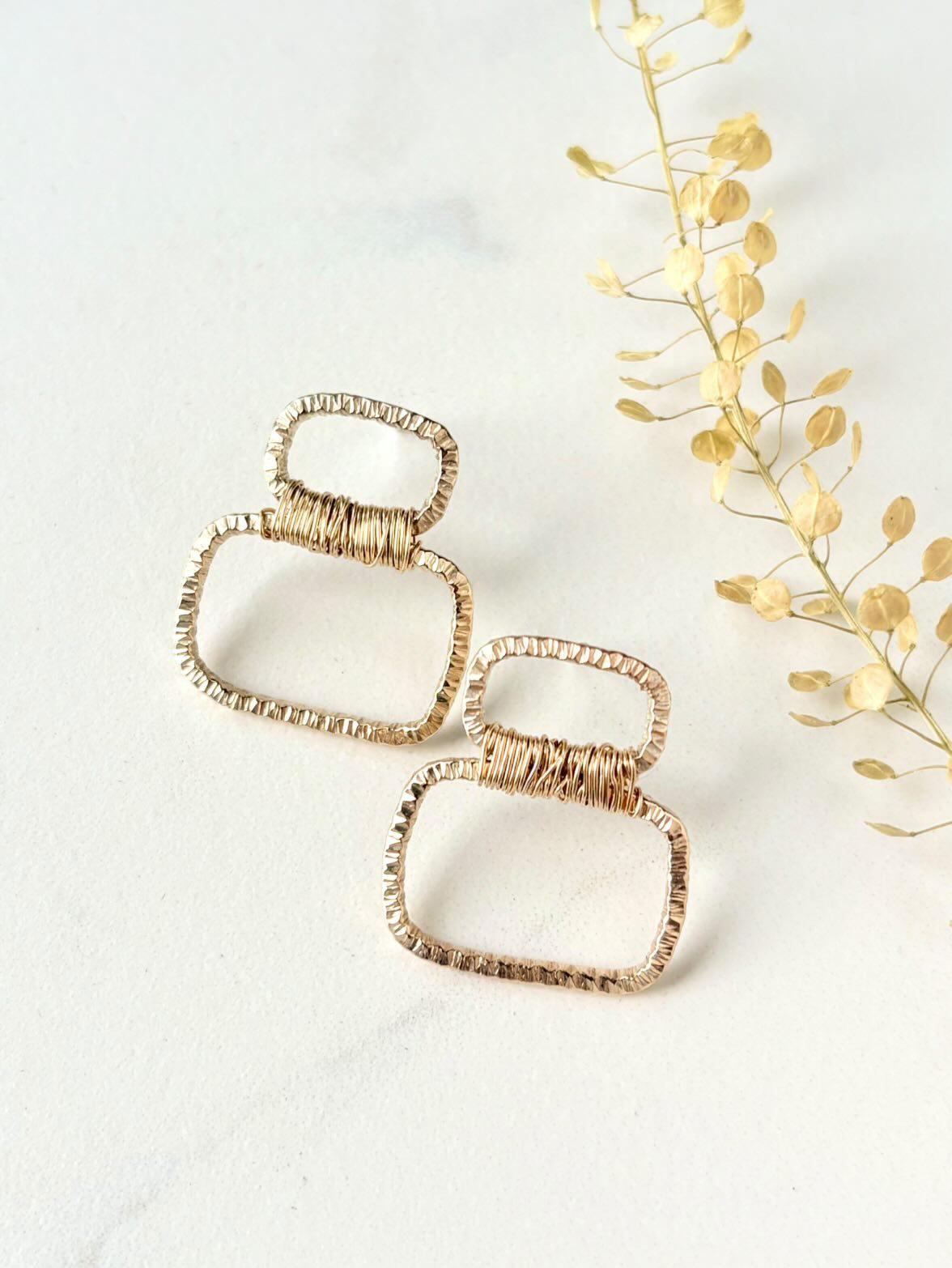 Gold Rectangle Structure Earrings