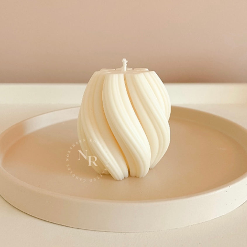 Dahlia Swirl Sculptural Candle