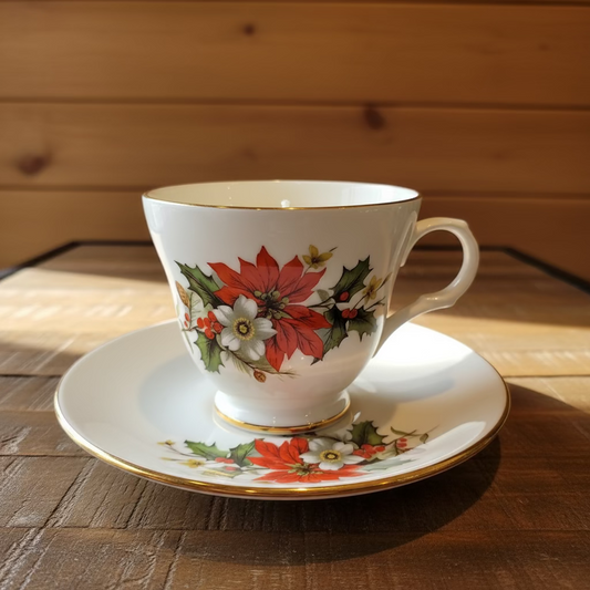 Pointsetta Teacup Candle