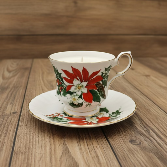 Poinsettia and Mistletoe Teacup Candle