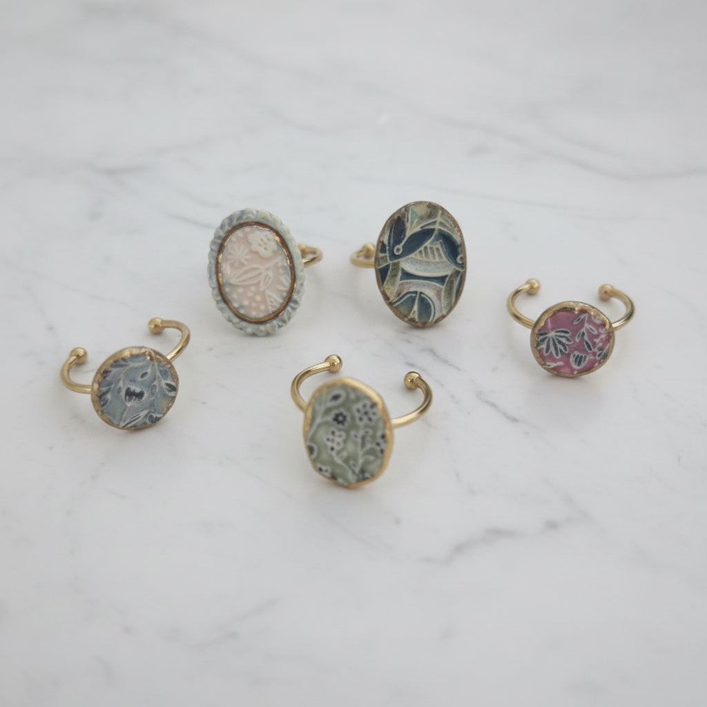 Oval Ring Collection
