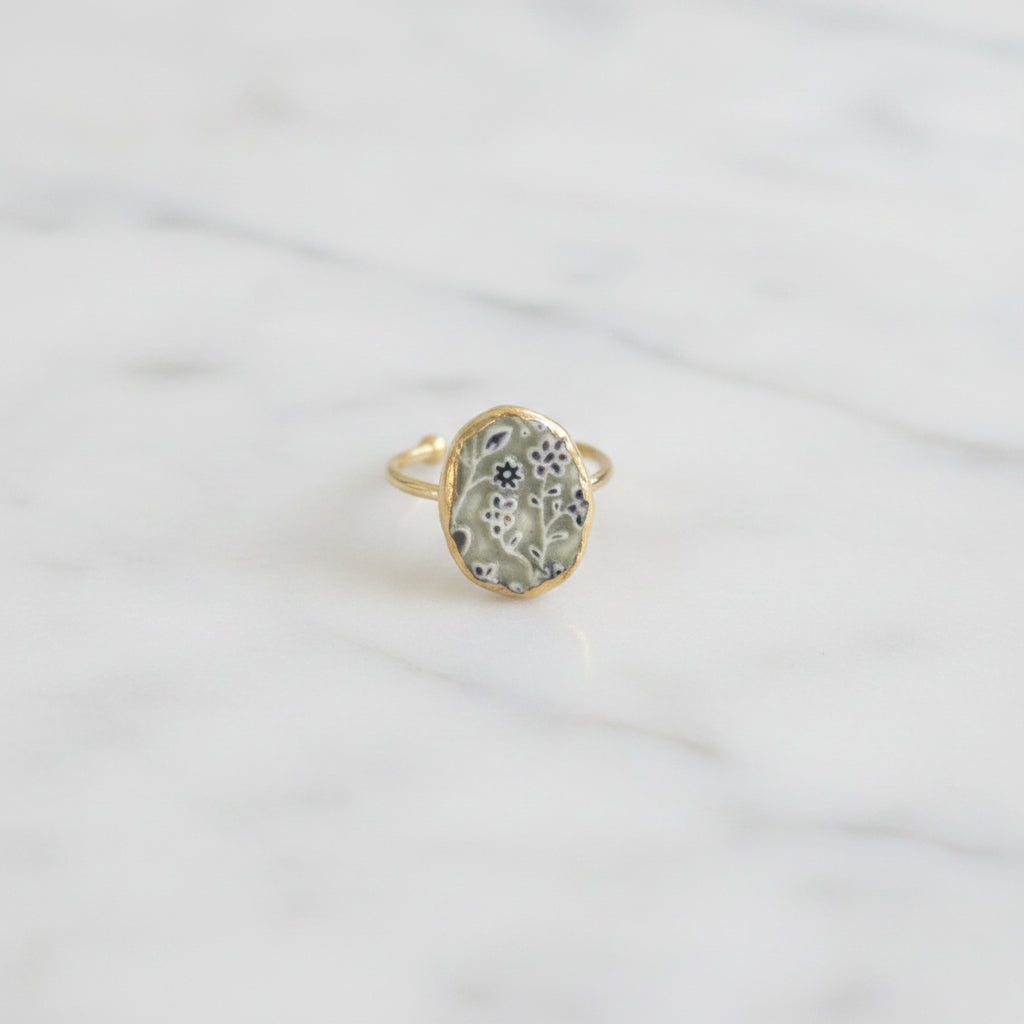 Oval Ring Collection