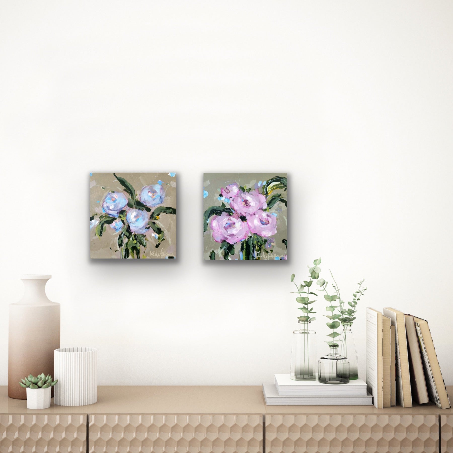 Santini Gallery | Fingers Crossed