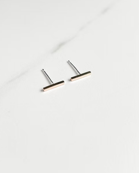 Still Unwavered Bar Dangle Earring